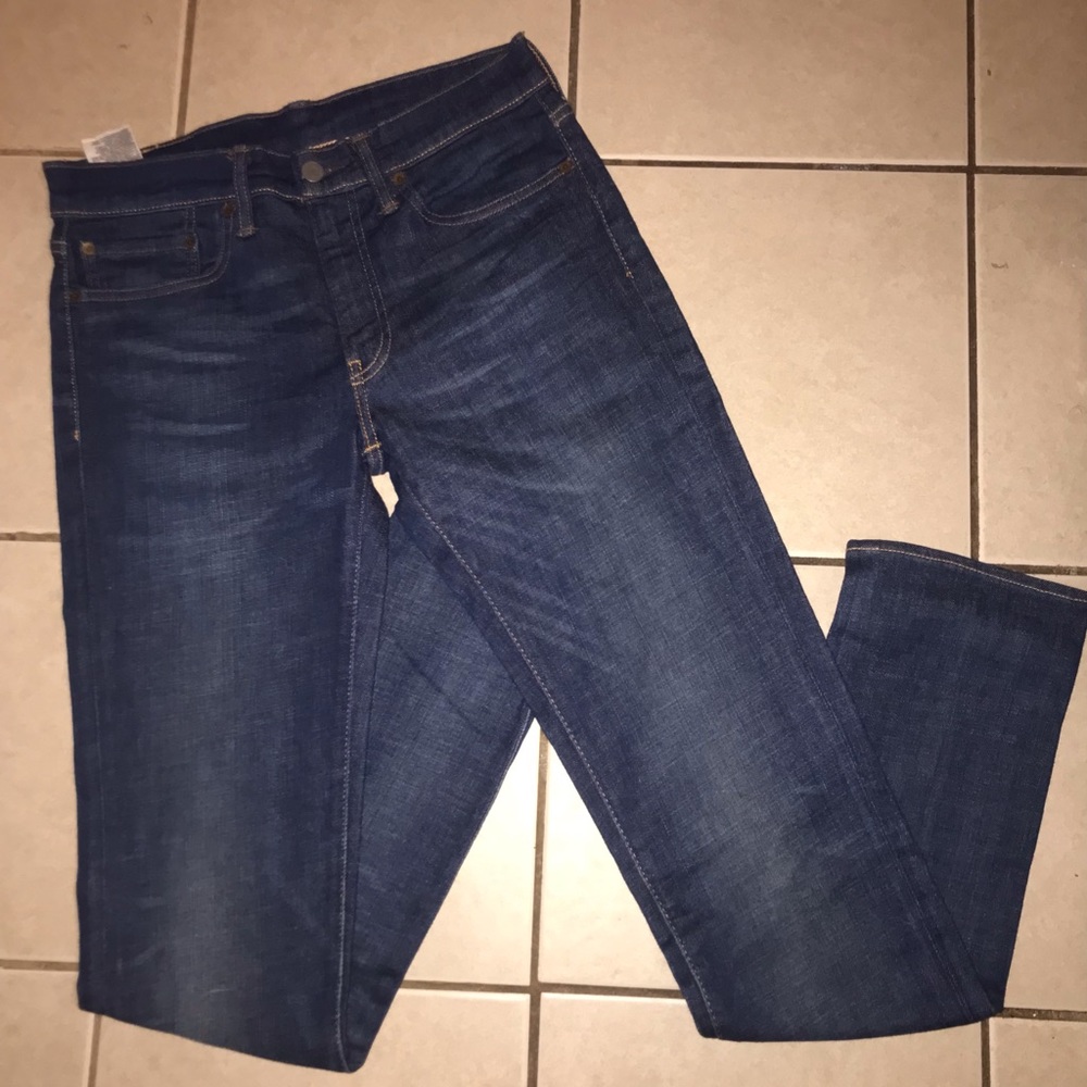 Levi Jean’s - Picture 2 of 3